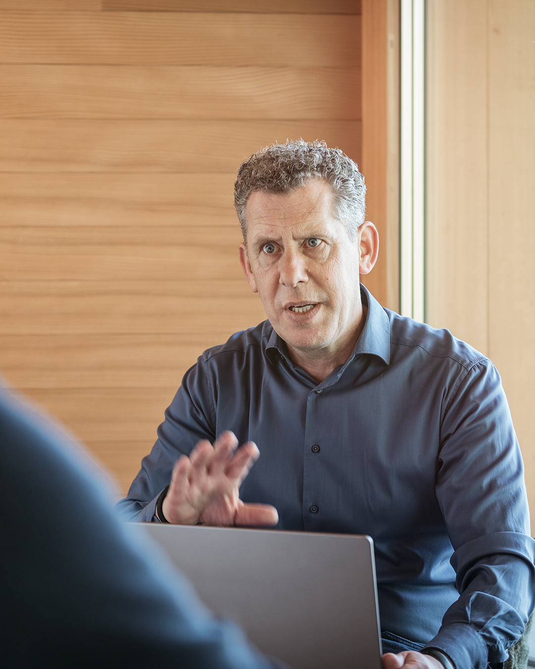 Bernhard Heinzle in Diskussion